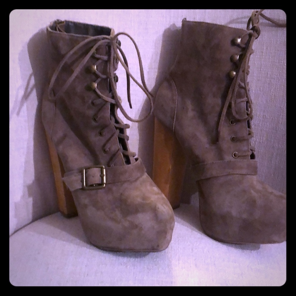 Steve Madden platform ankle boots